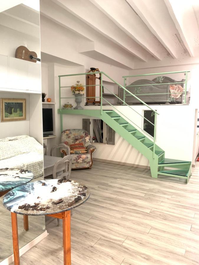 Apartament Joli Studio Au Soleil Mentona Zewnętrze zdjęcie